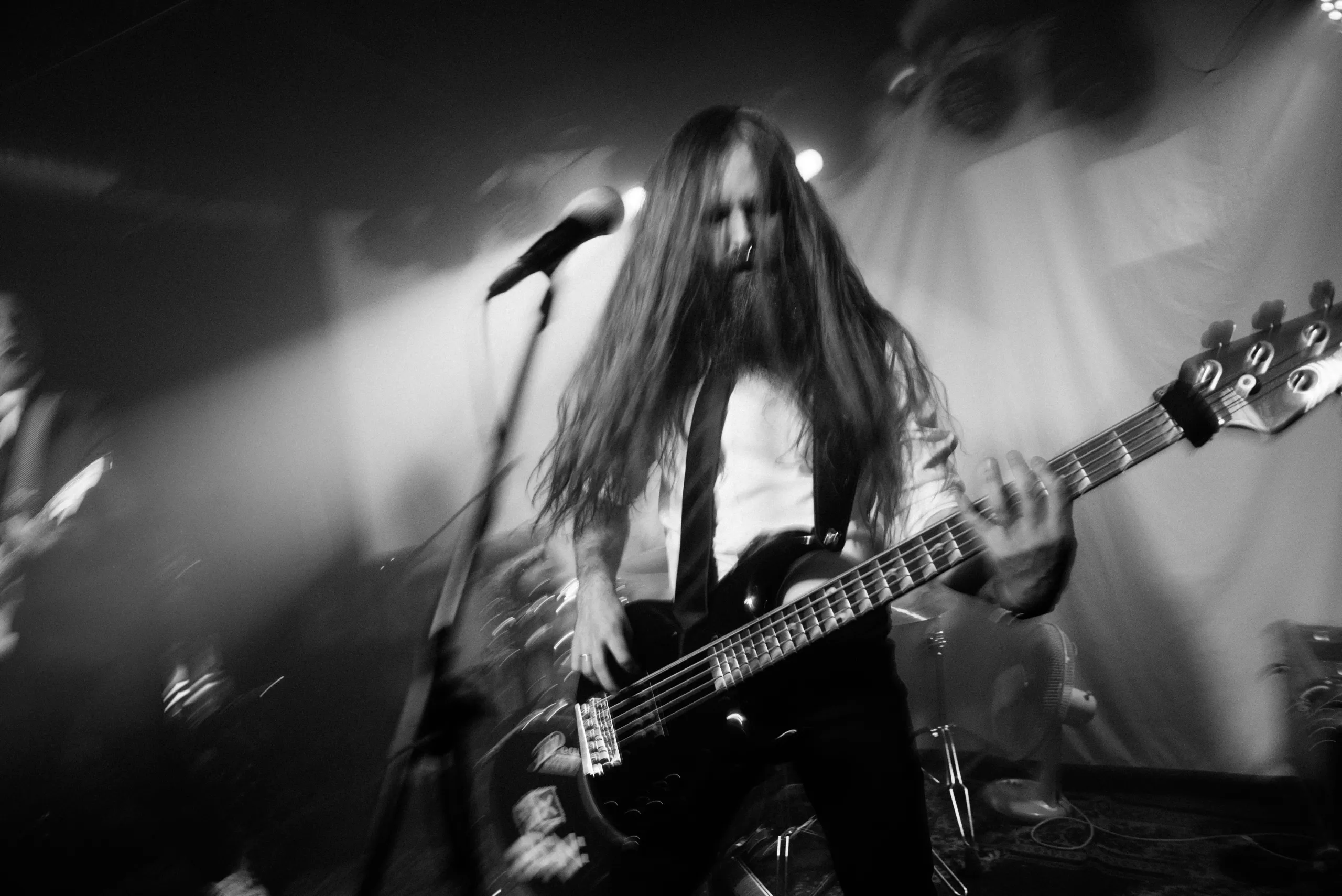 Photo: 20241123-johnny_cosmic-8072