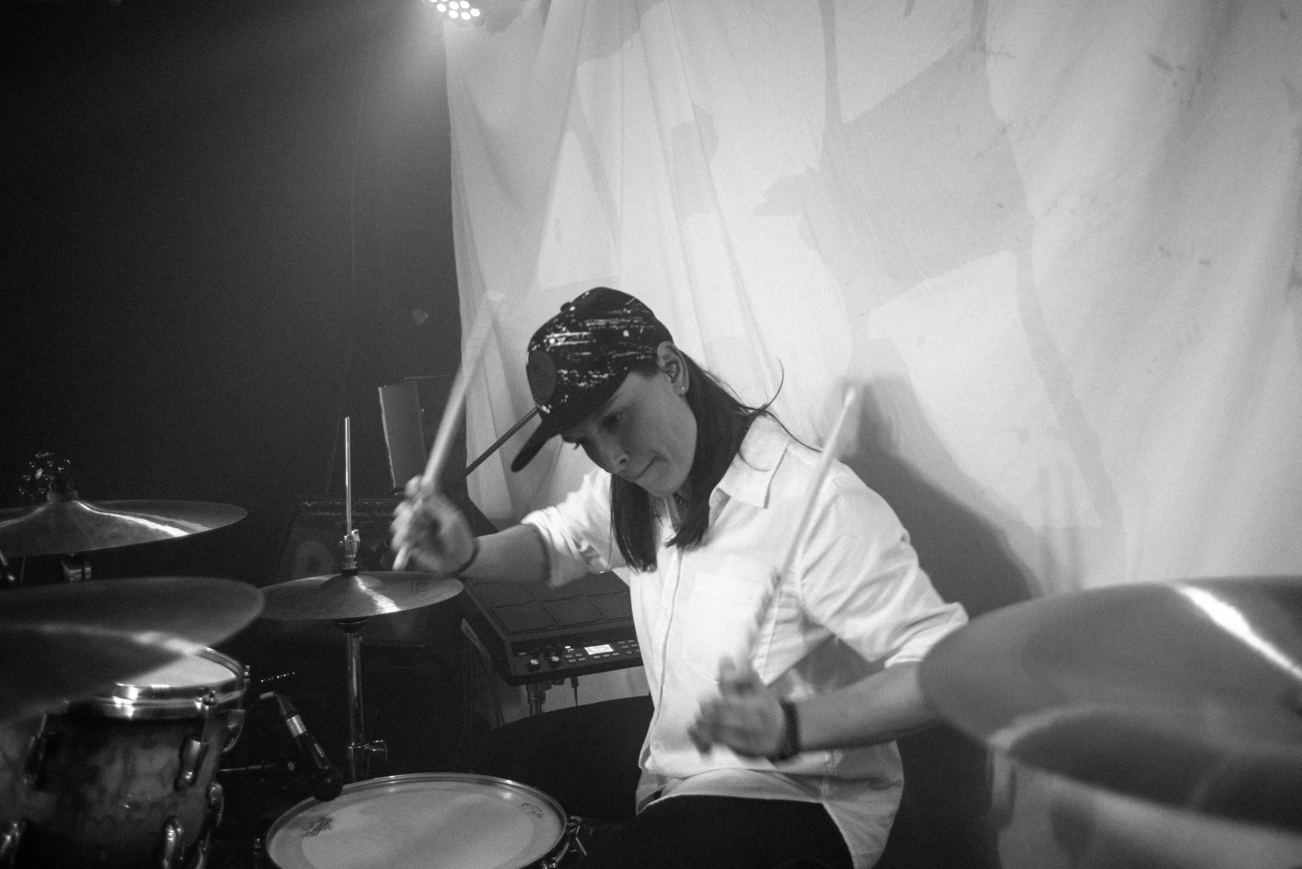 Photo: 20241123-johnny_cosmic-8806